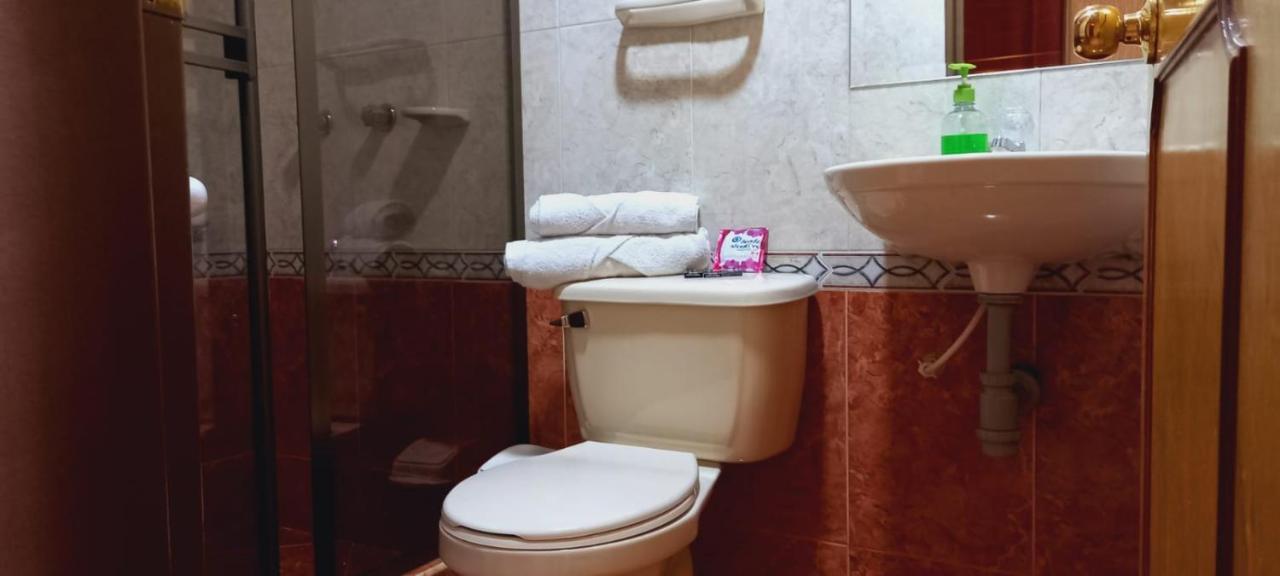 Hoteles Bogota Inn Colonial Экстерьер фото
